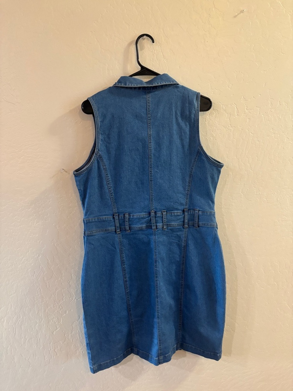 Derek Heart Sleeveless Blue Denim Button-Front Mini Dress - Picture 3 of 7